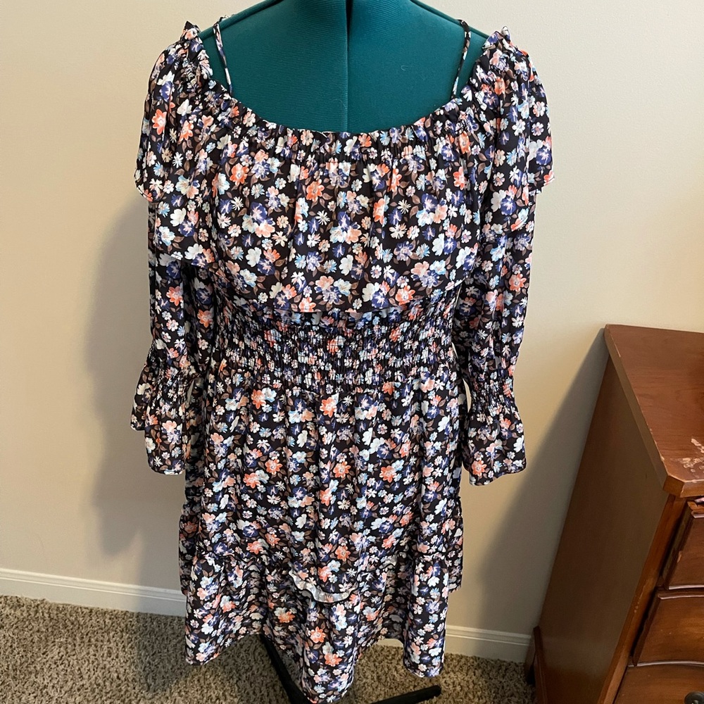 Boohoo dress size 18